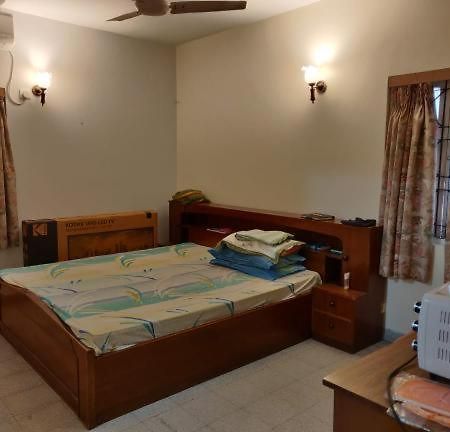 Lovely Couple Friendly Guest House Колката Екстериор снимка